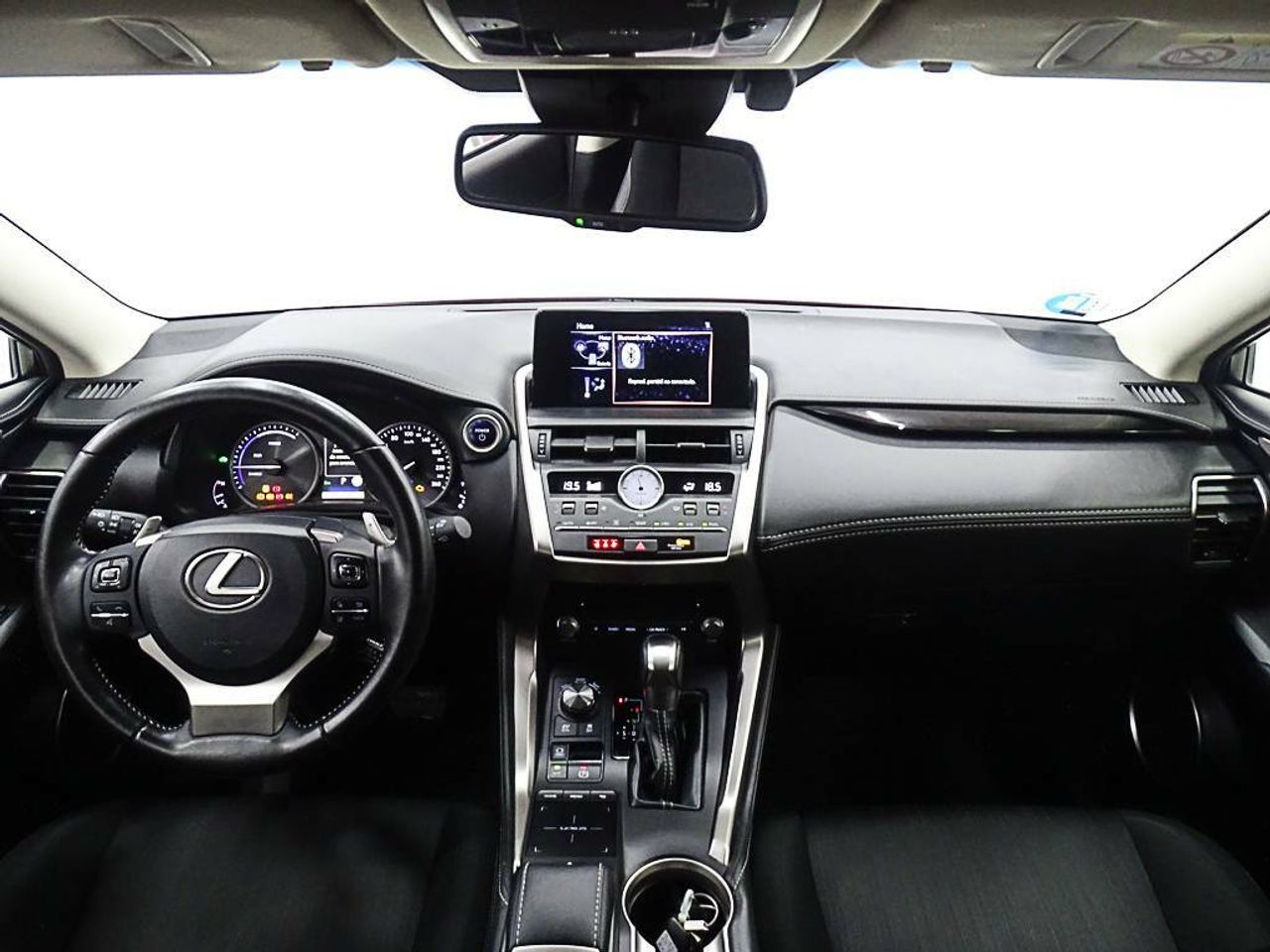 Foto Lexus NX 8