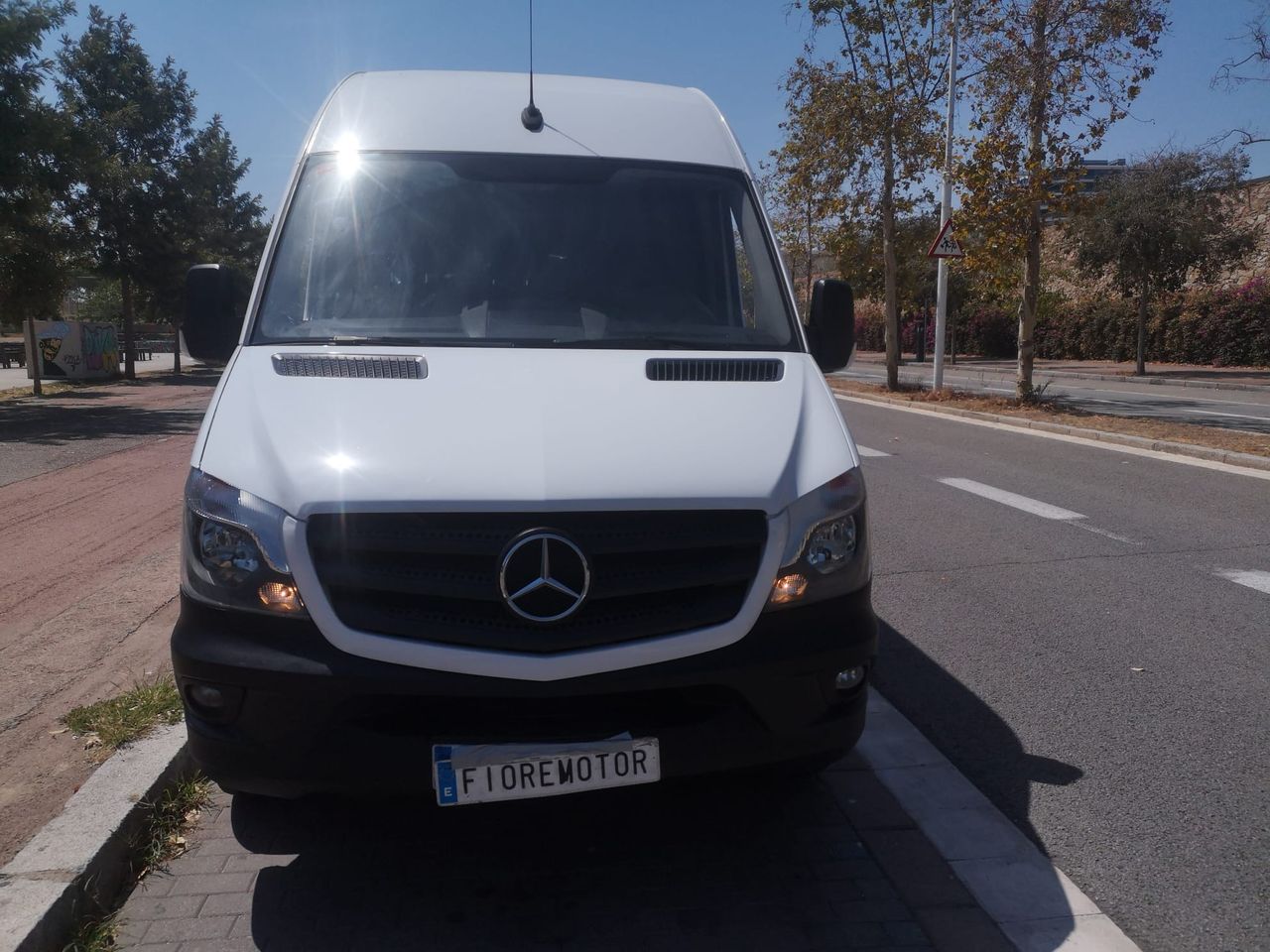 Foto Mercedes-Benz Sprinter 14