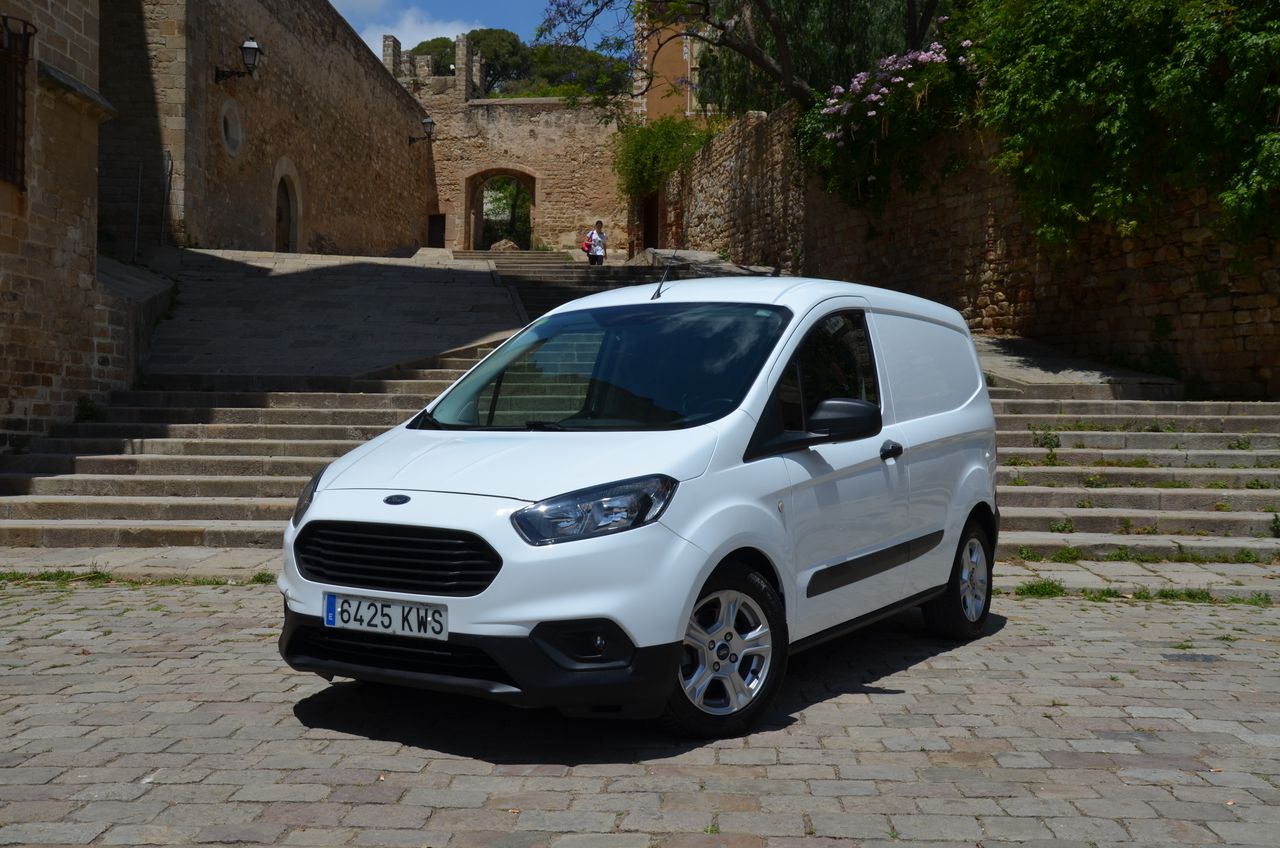 Foto Ford Transit  Courier 11