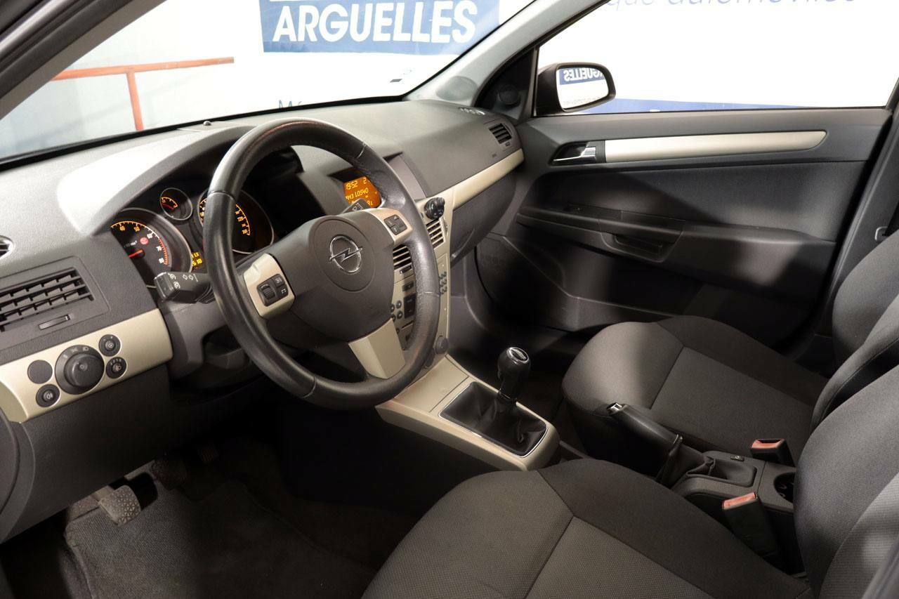 Foto Opel Astra 13