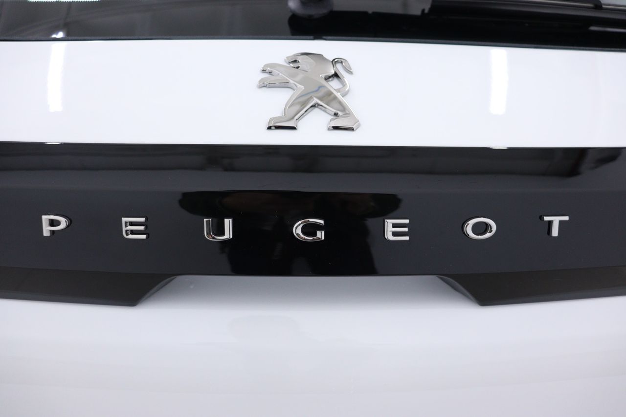 Foto Peugeot e-208 9
