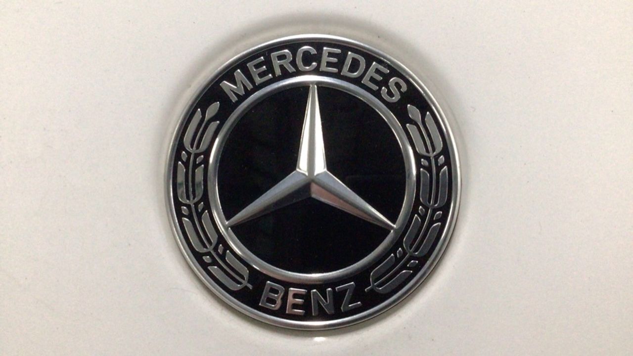 Foto Mercedes-Benz EQA 13