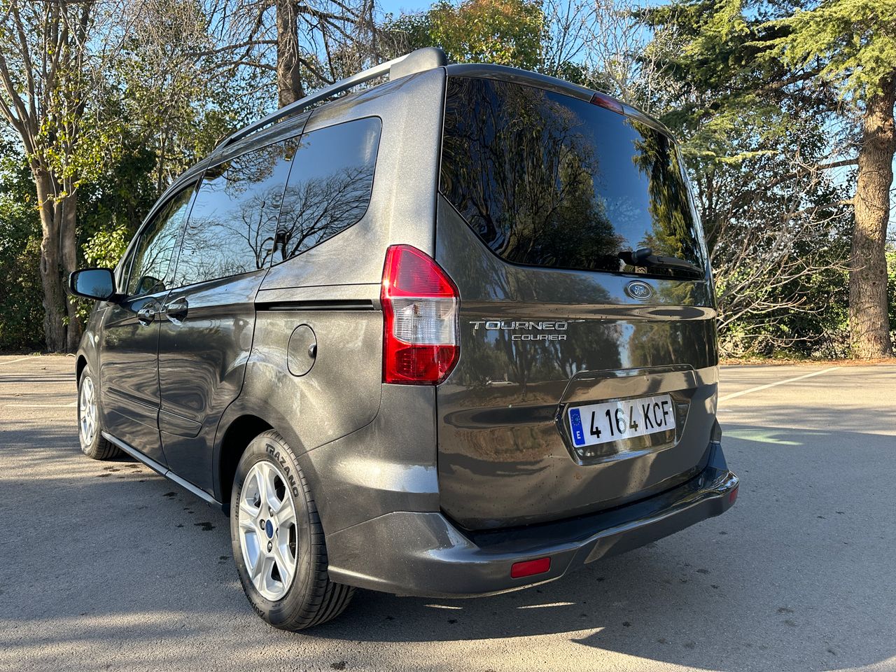 Foto Ford Tourneo Courier 3