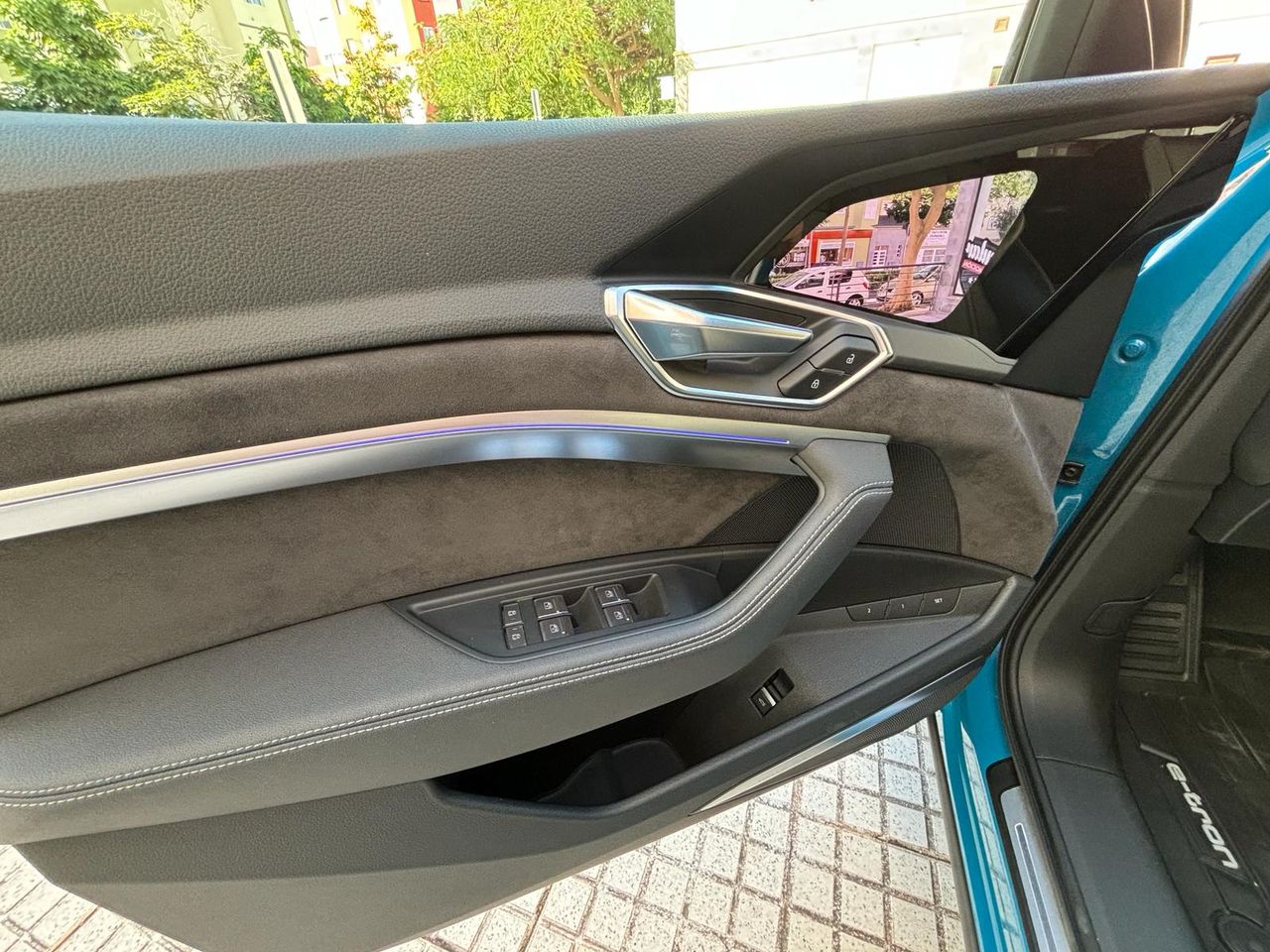 Foto Audi E-tron 20