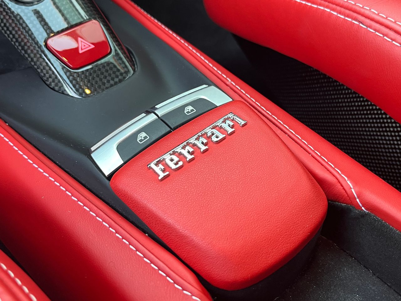 Foto Ferrari 488 38