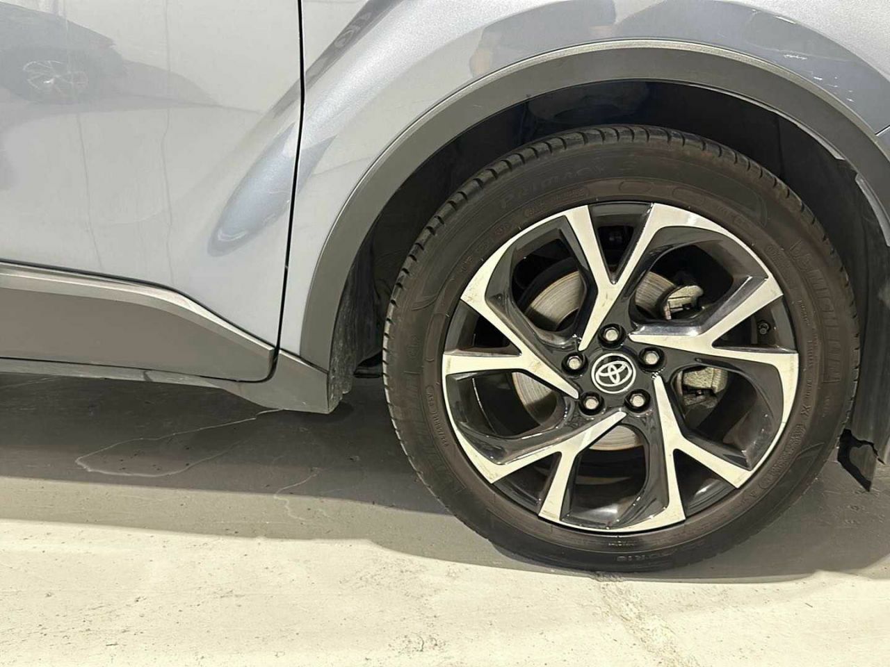 Foto Toyota C-HR 21