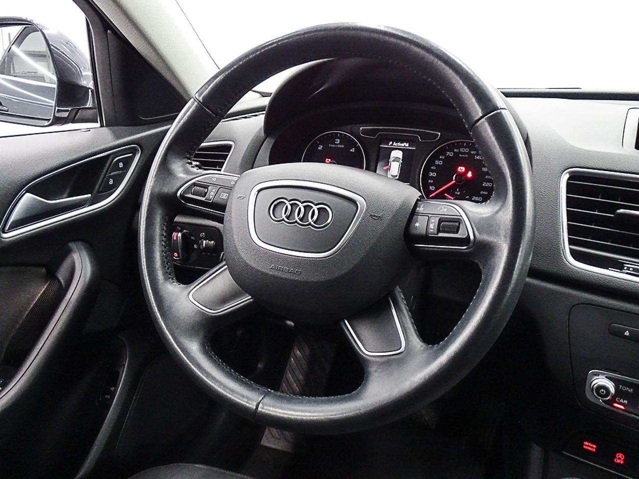 Foto Audi Q3 26