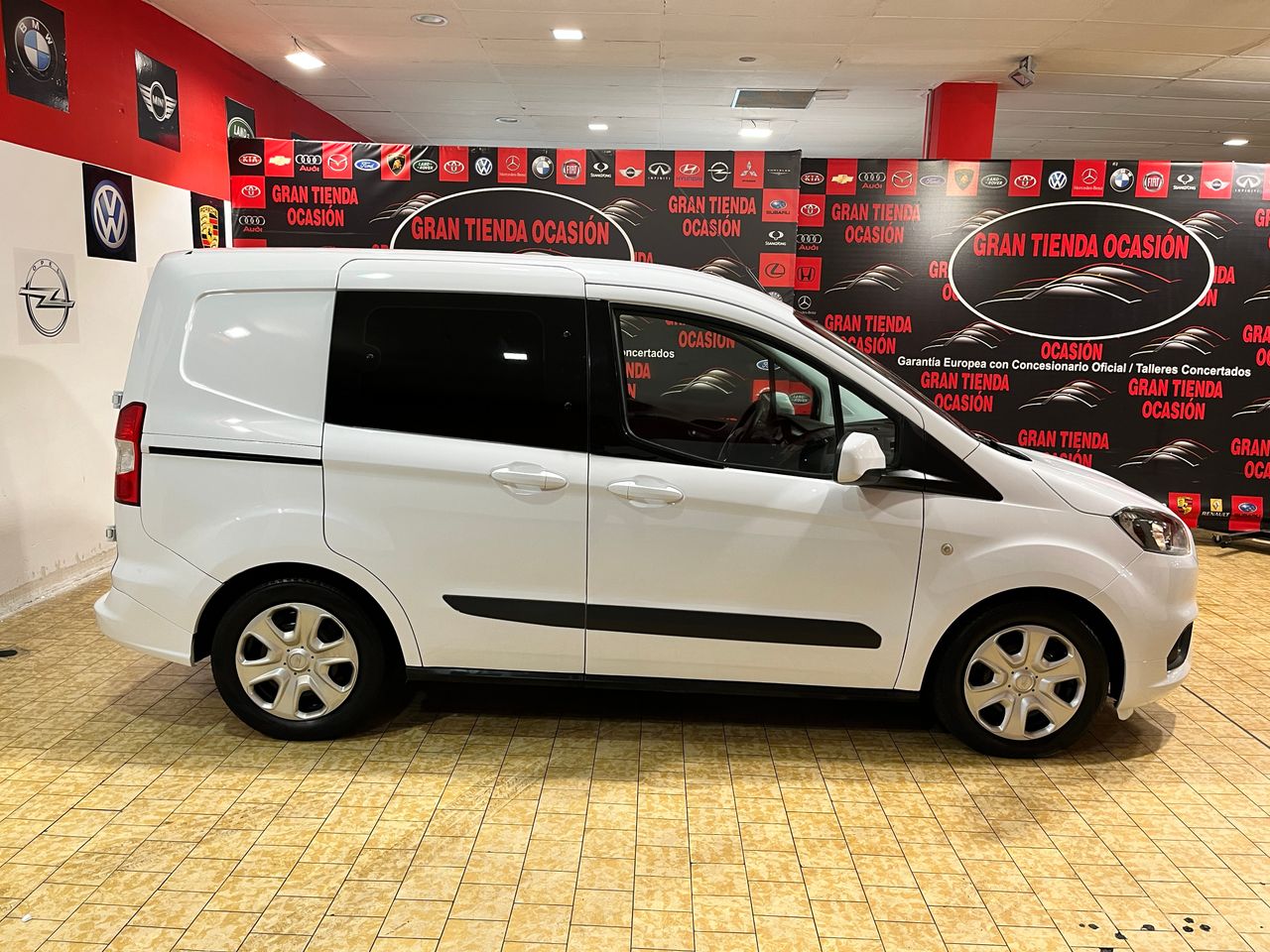 Foto Ford Transit  Courier 19