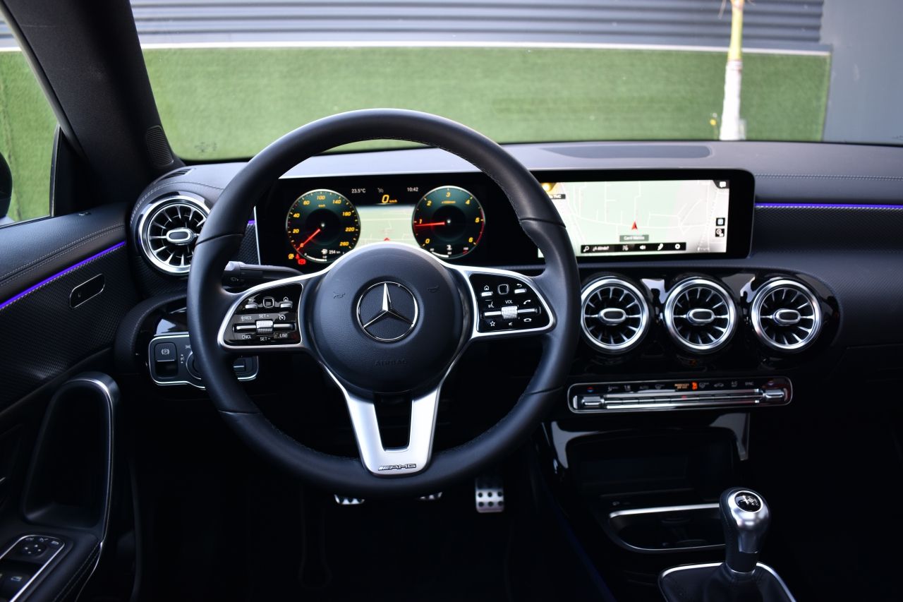 Foto Mercedes-Benz Clase CLA 101