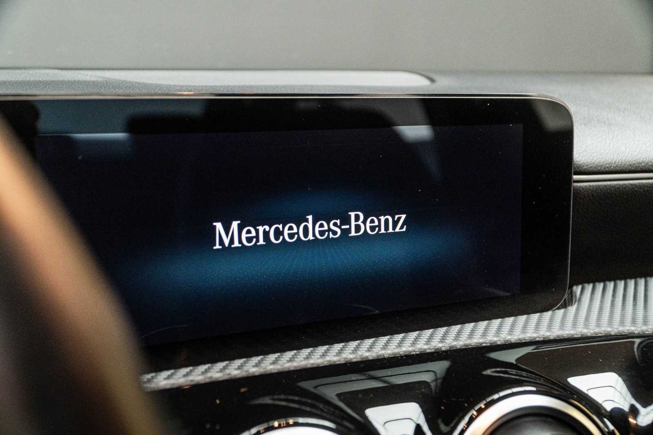 Foto Mercedes-Benz Clase CLA 17
