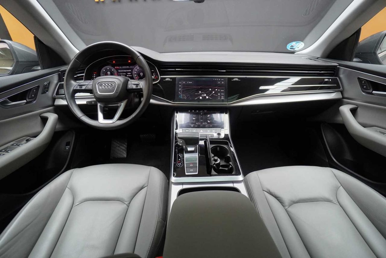 Foto Audi Q8 15