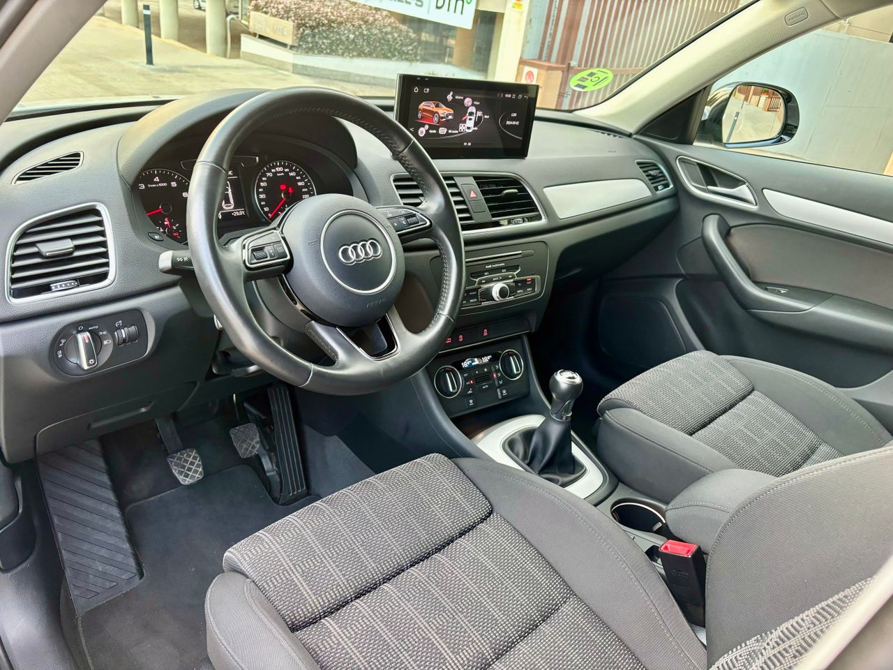 Foto Audi Q3 7