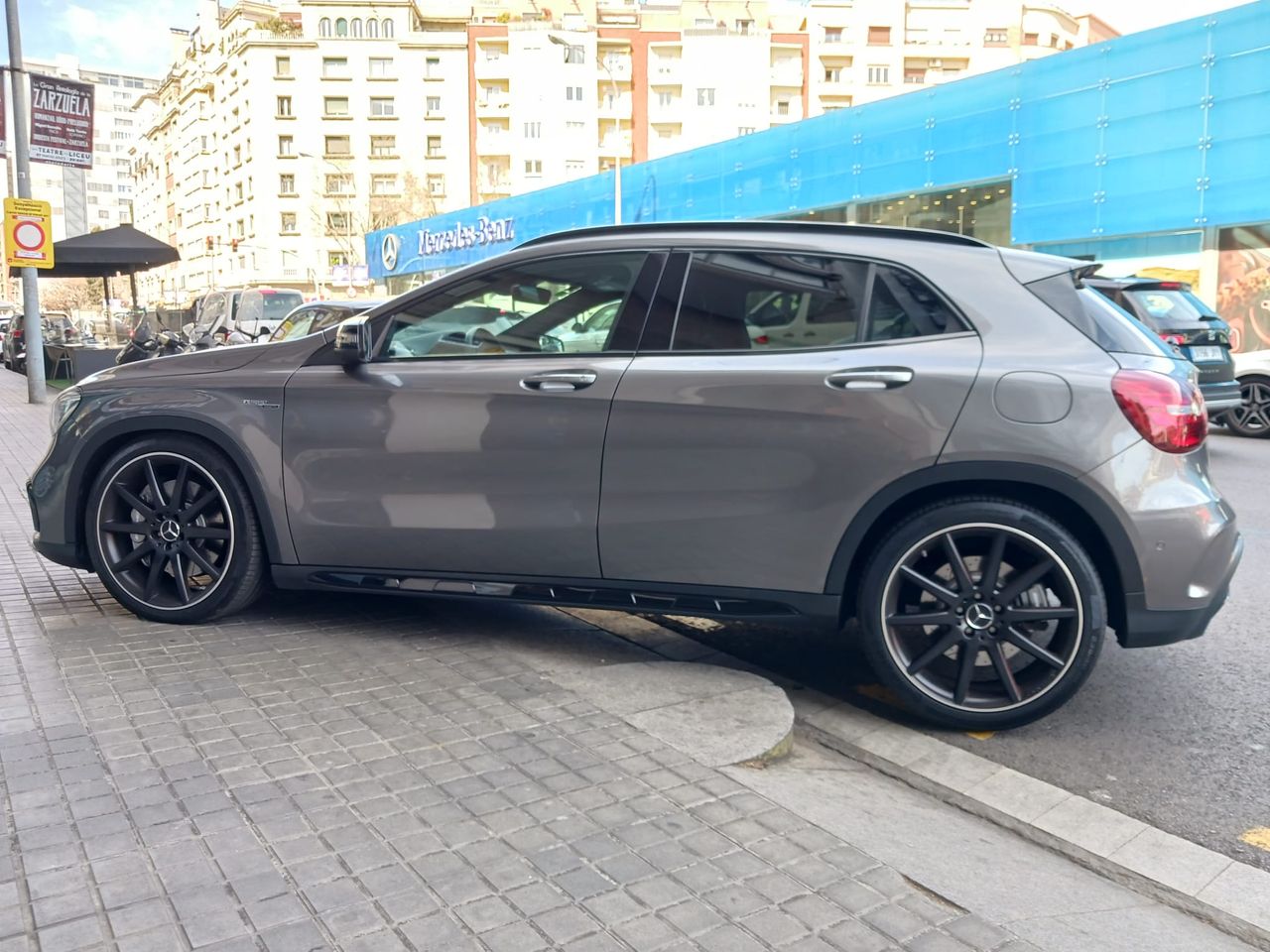 Foto Mercedes-Benz Clase GLA 4