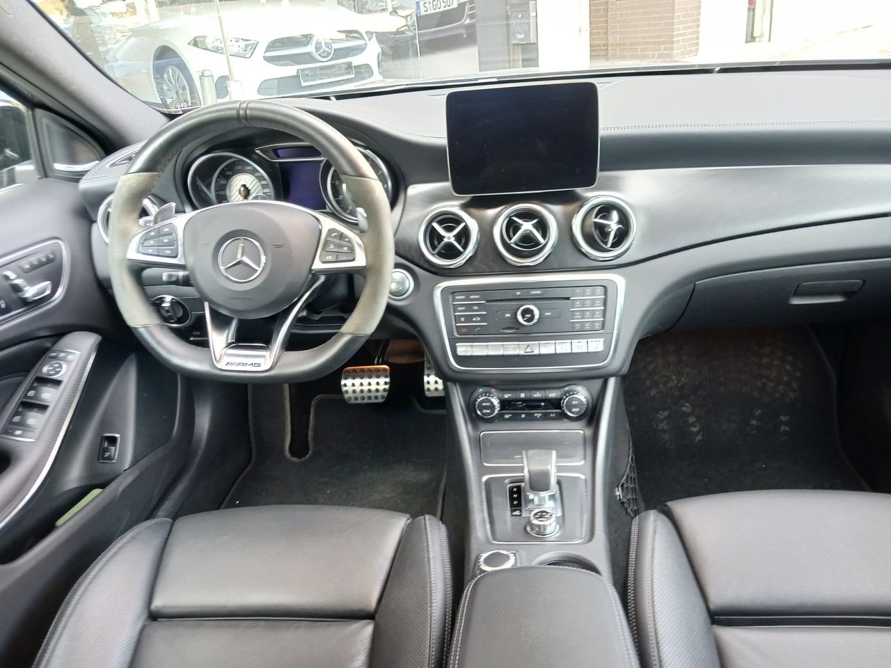 Foto Mercedes-Benz Clase GLA 6