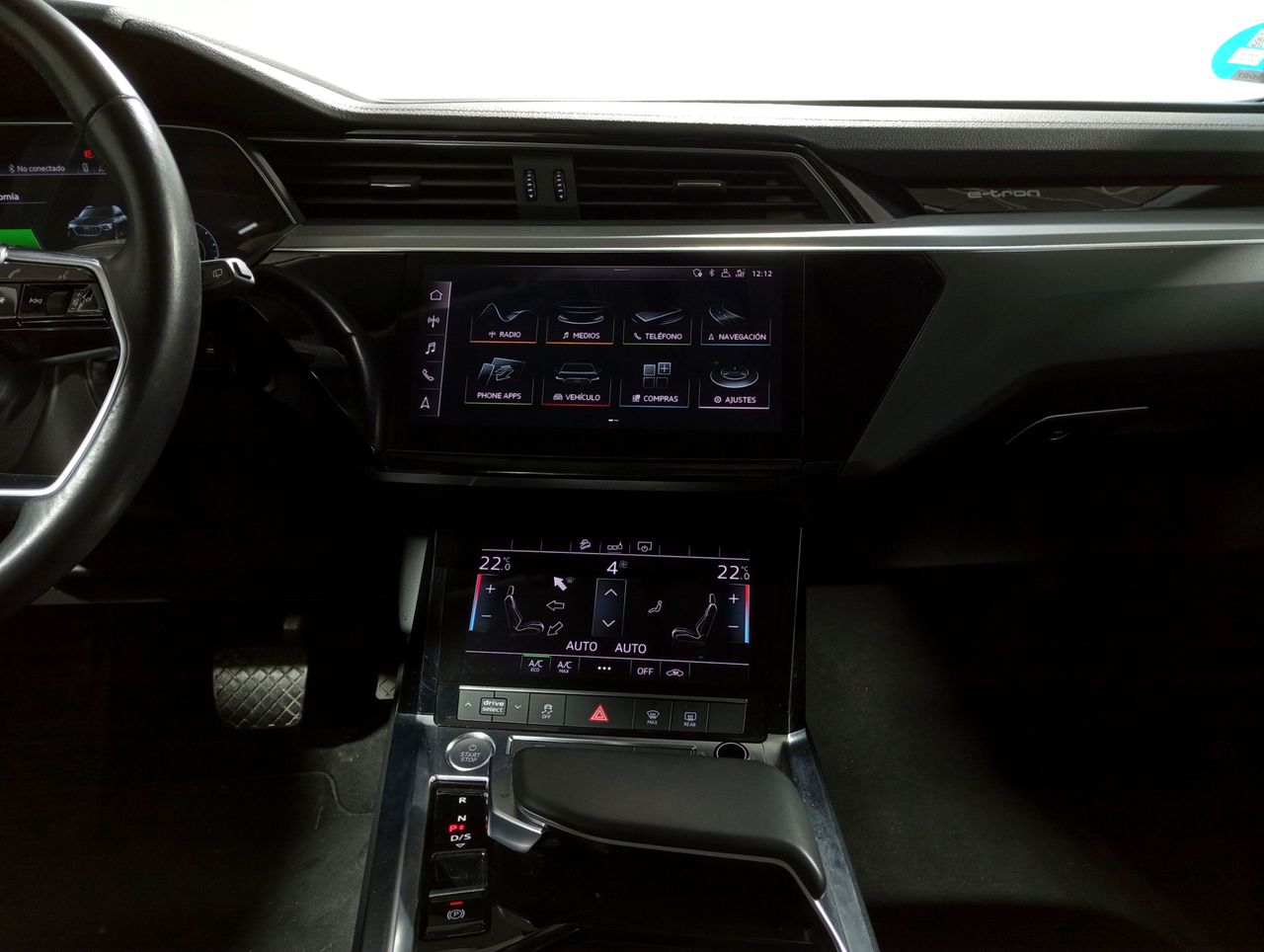 Foto Audi E-tron 16