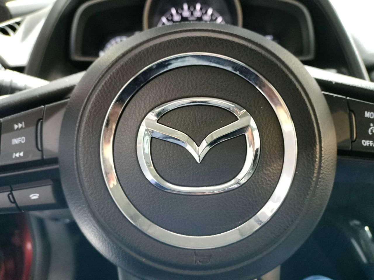 Foto Mazda Mazda2 17