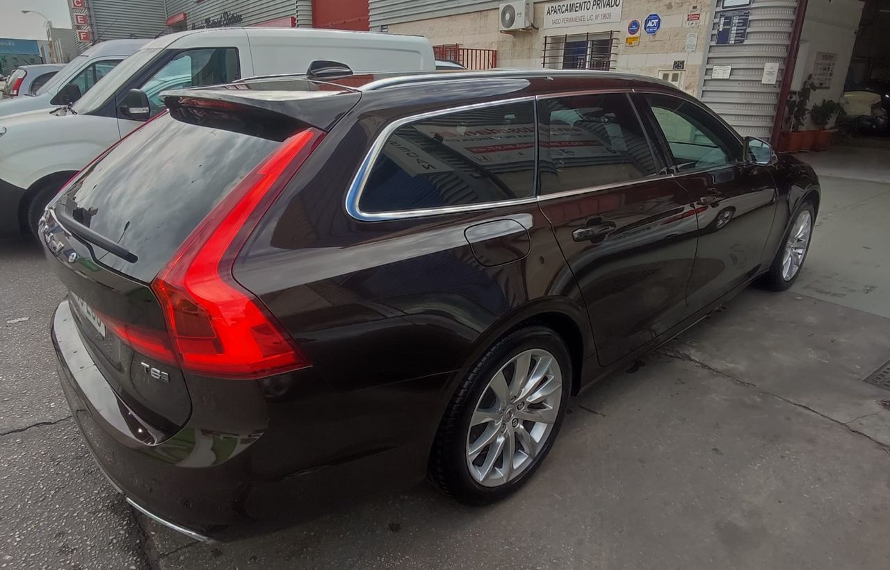 Foto Volvo V90 18