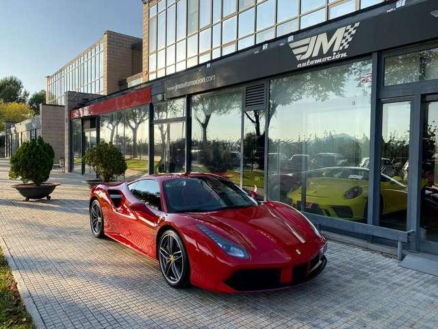 Foto Ferrari 488 1