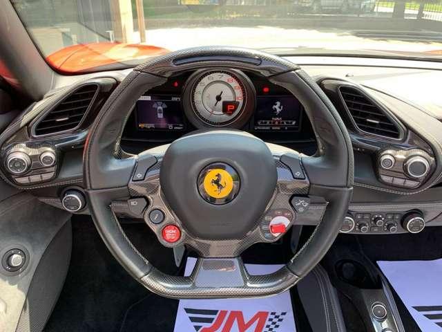 Foto Ferrari 488 7