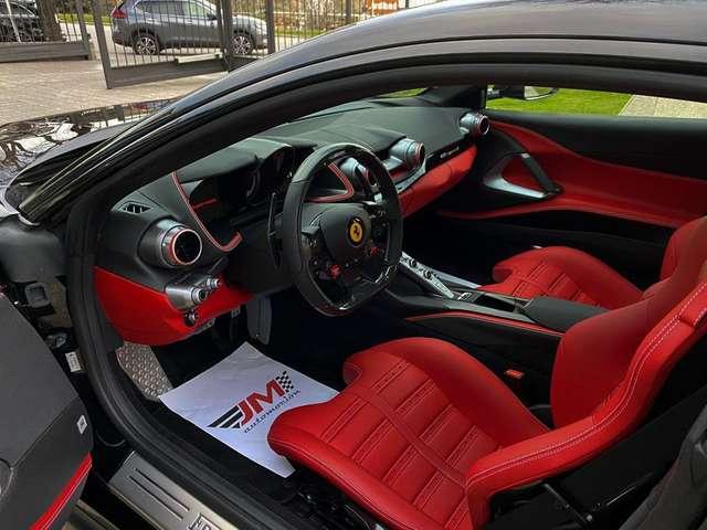 Foto Ferrari 812 3