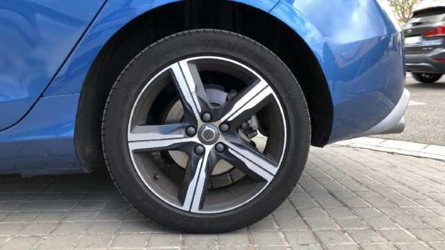 Foto Volvo V40 Cross Country 16