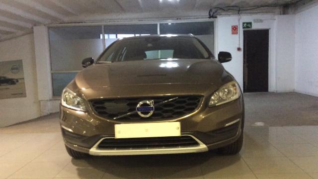 Foto Volvo V60 Cross Country 10