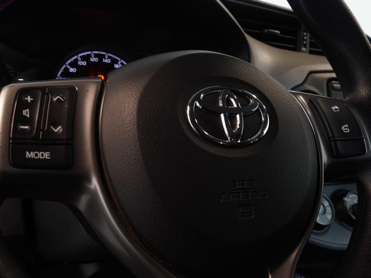 Foto Toyota Yaris 14