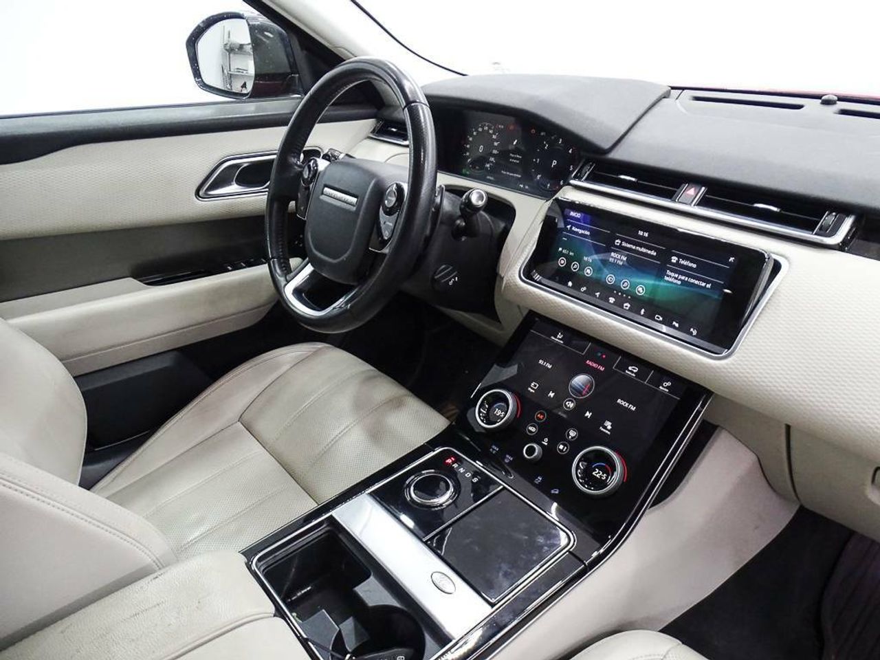 Foto Land-Rover Range Rover Velar 33