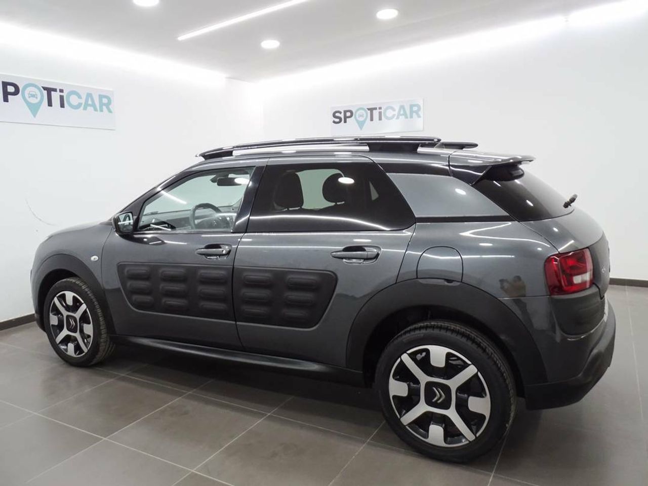 Foto Citroën C4 Cactus 16