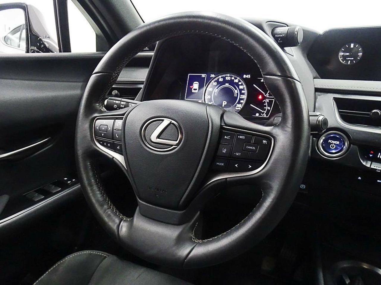 Foto Lexus UX 30