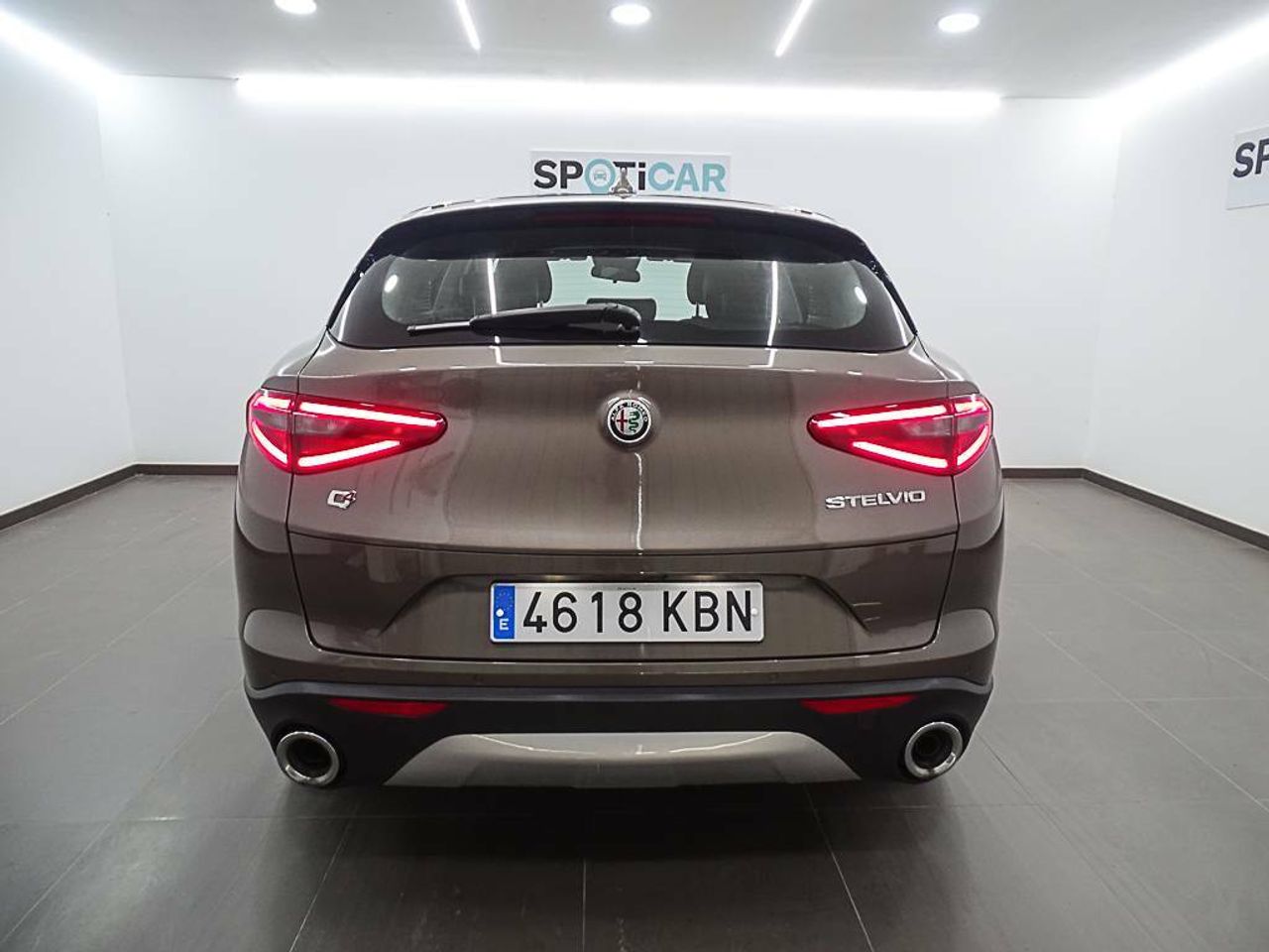 Foto Alfa Romeo Stelvio 5