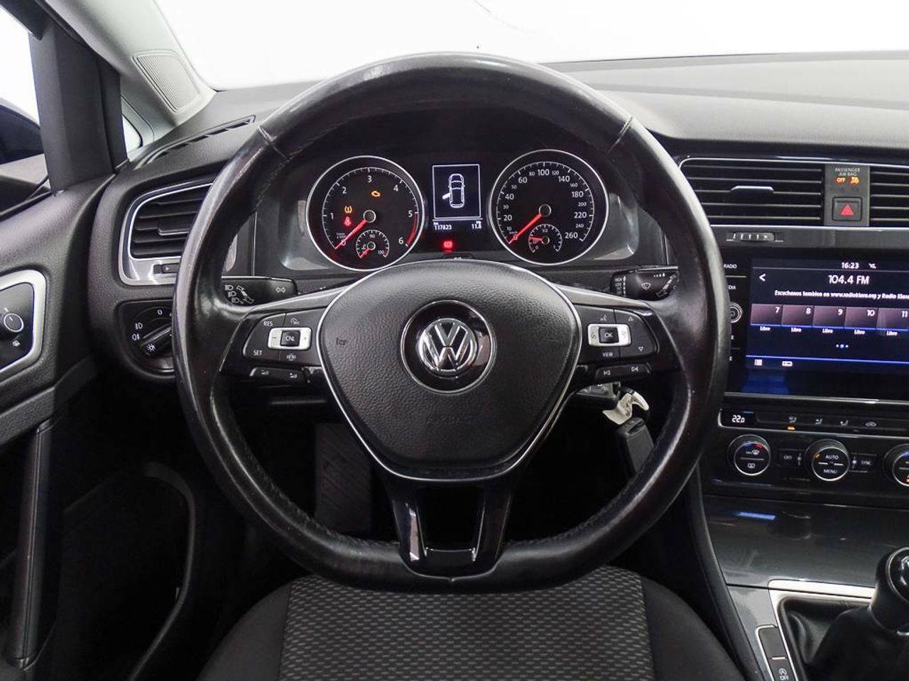 Foto Volkswagen Golf 18