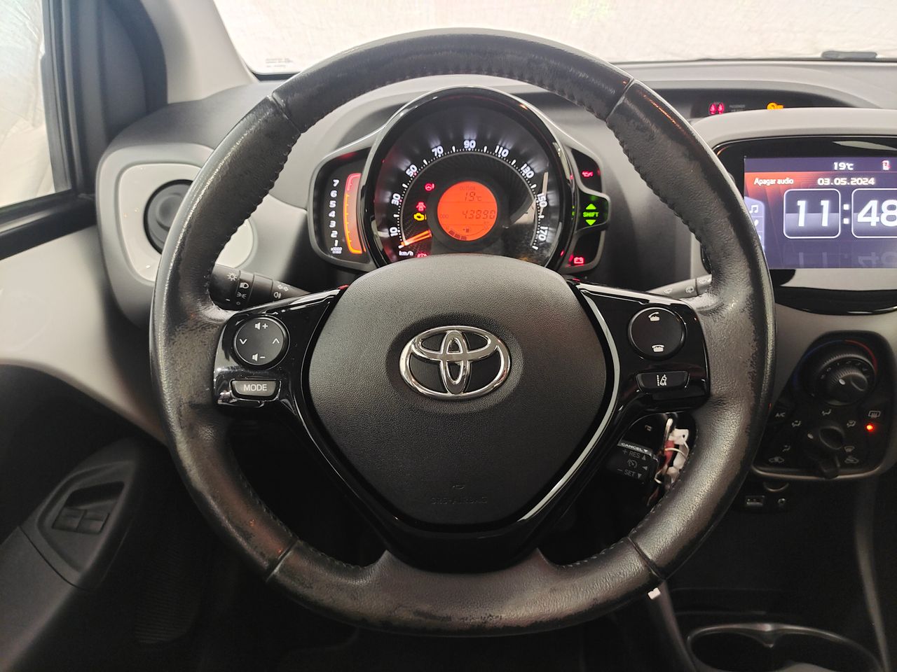Foto Toyota Aygo 13
