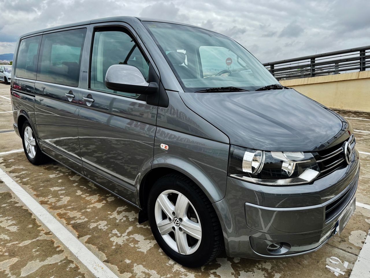 Foto Volkswagen Multivan 1