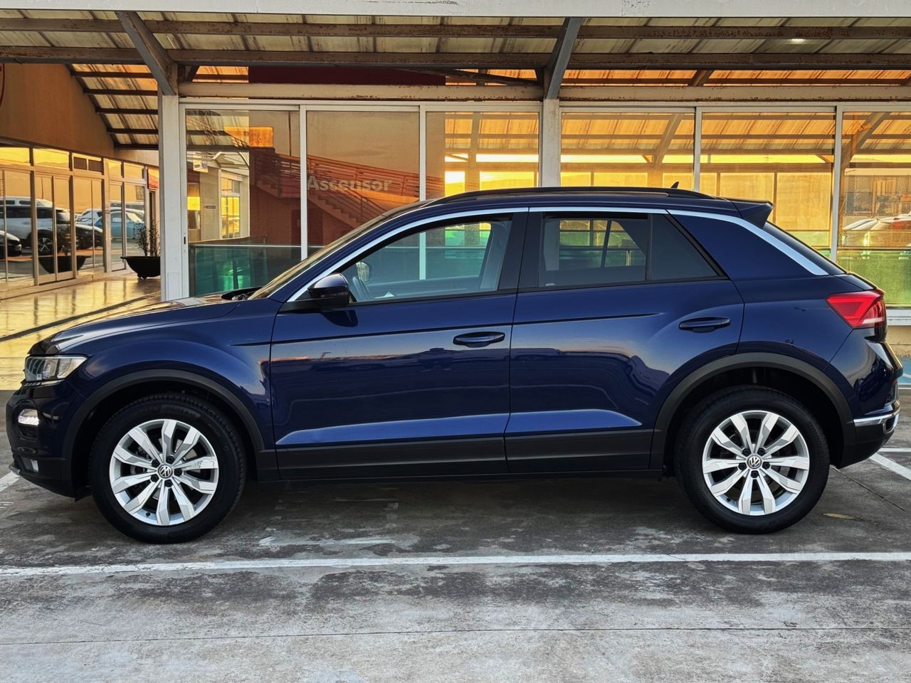 Foto Volkswagen T-Roc 9