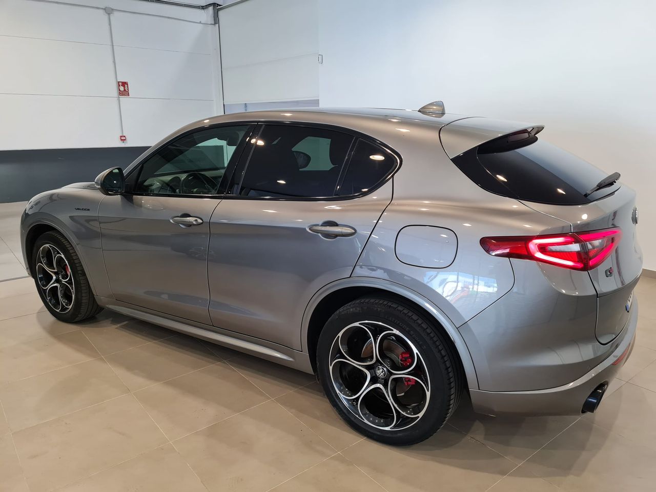 Foto Alfa Romeo Stelvio 5