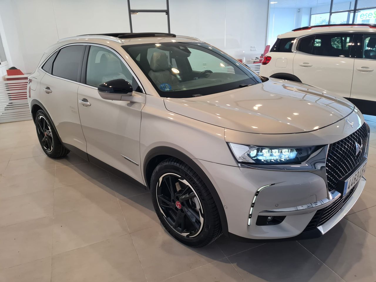 Foto DS Automobiles DS 7 Crossback 2