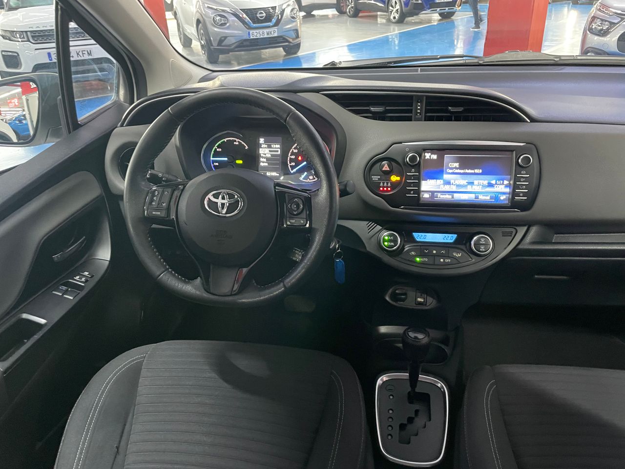 Foto Toyota Yaris 13