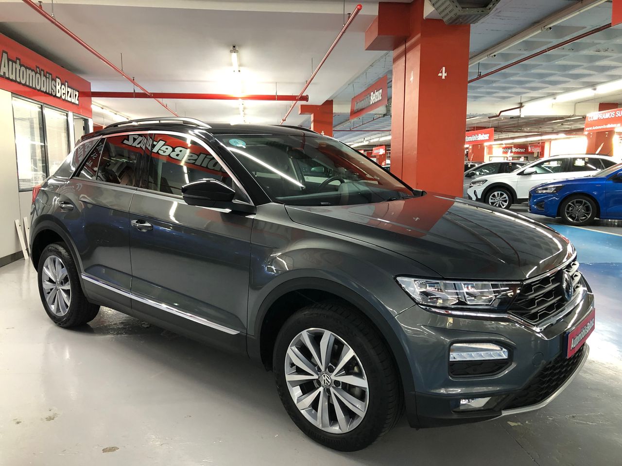 Foto Volkswagen T-Roc 15