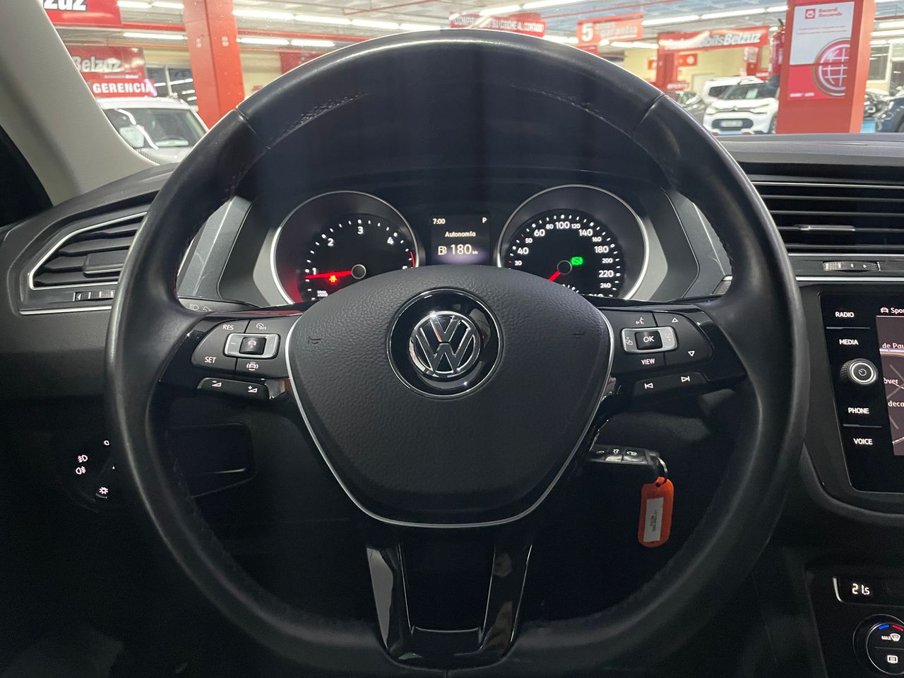 Foto Volkswagen Tiguan 13