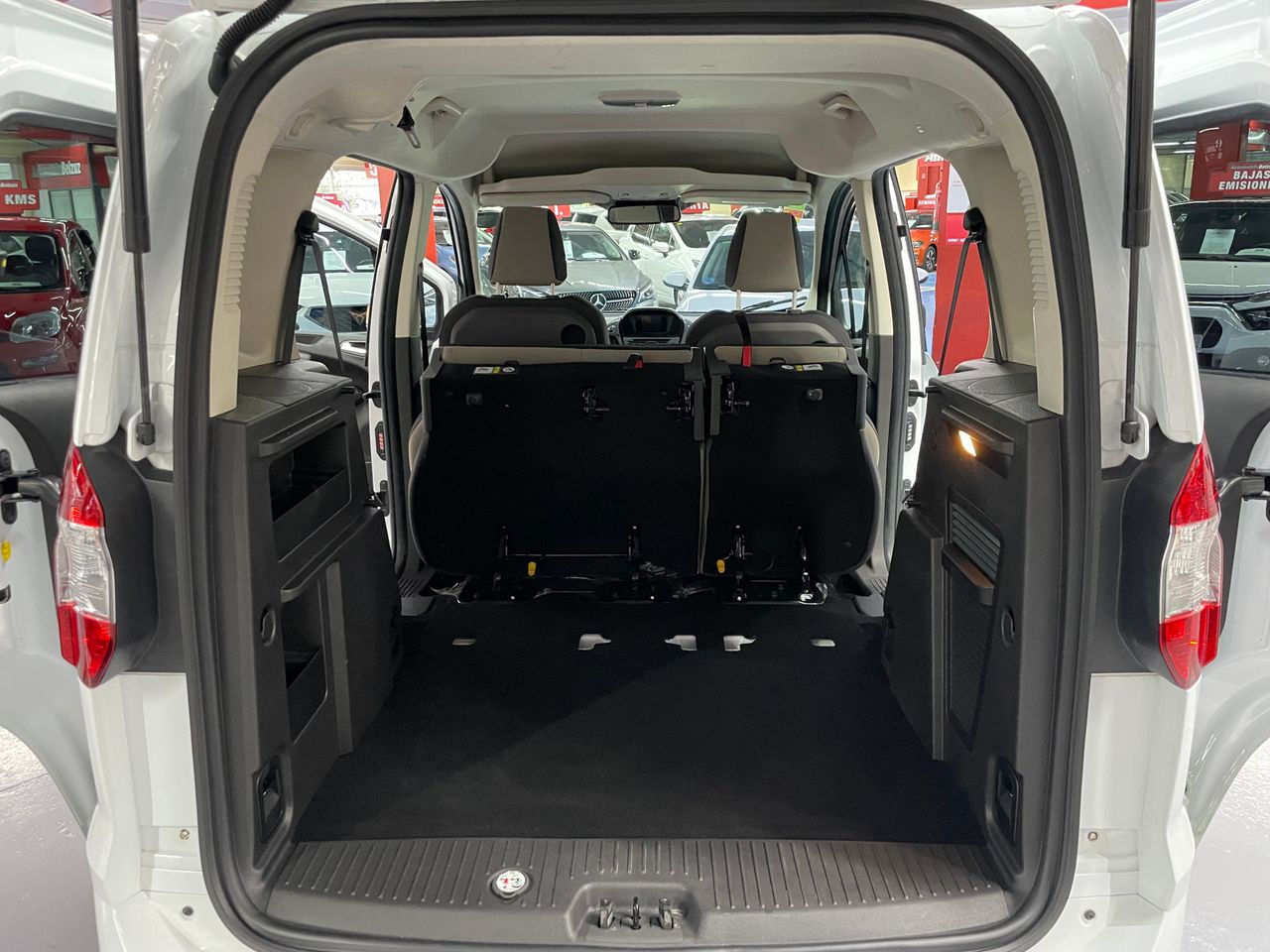 Foto Ford Tourneo Courier 10