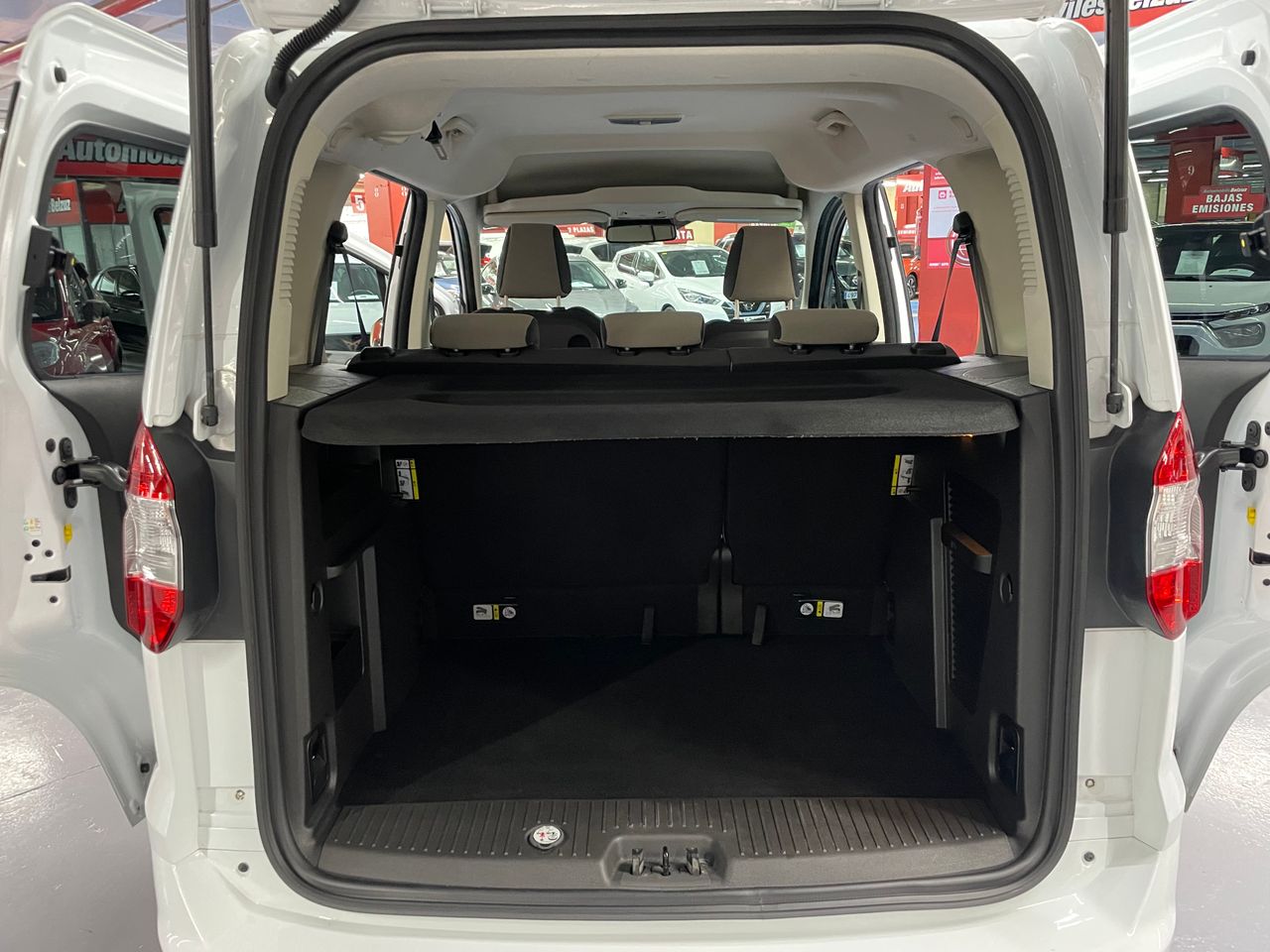 Foto Ford Tourneo Courier 14