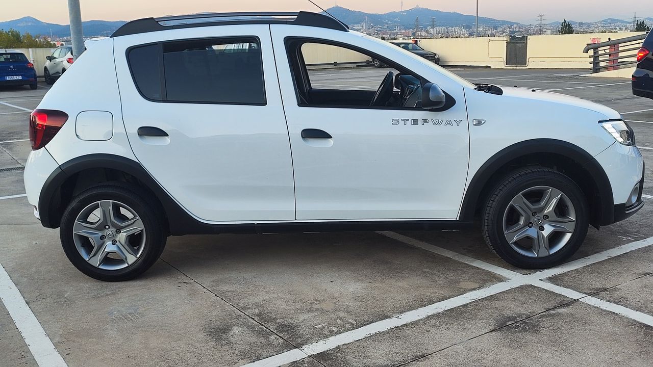 Foto Dacia Sandero Stepway 13