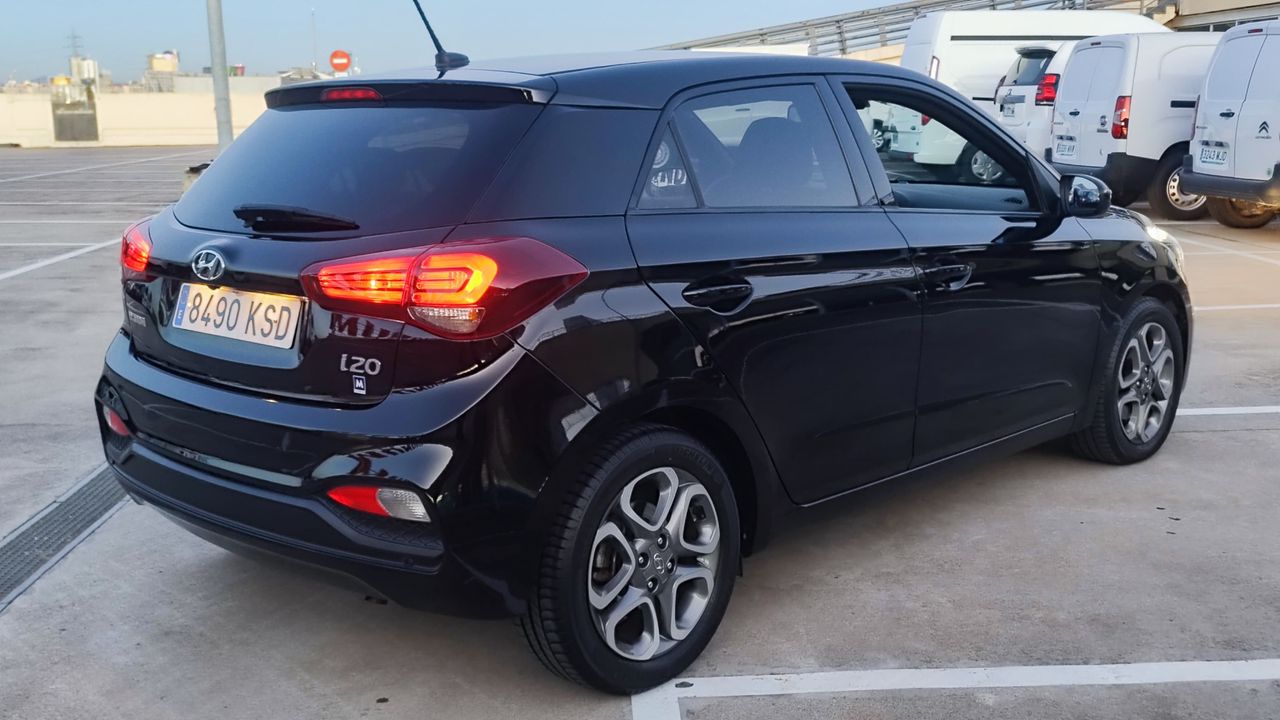 Foto Hyundai i20 4