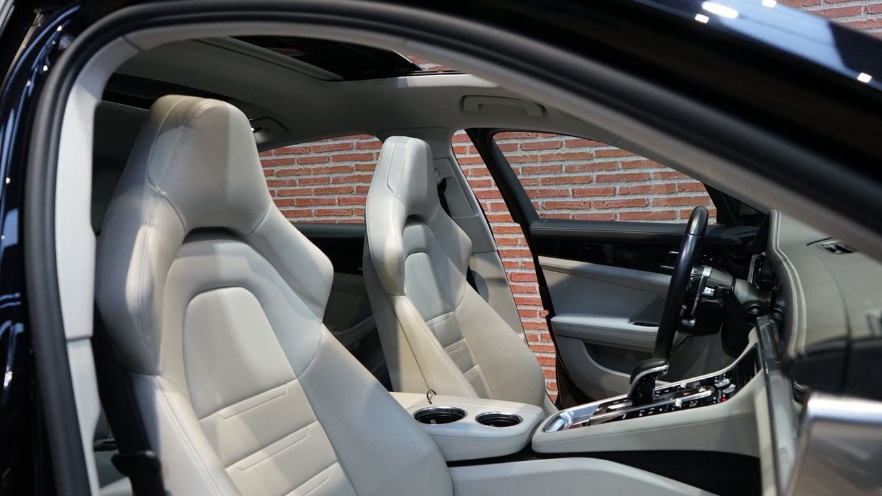 Foto Porsche Panamera 23