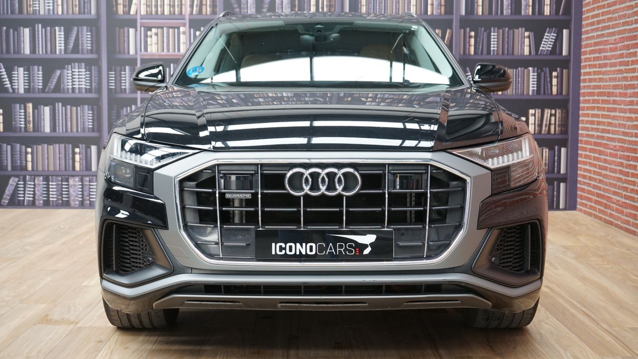 Foto Audi Q8 4