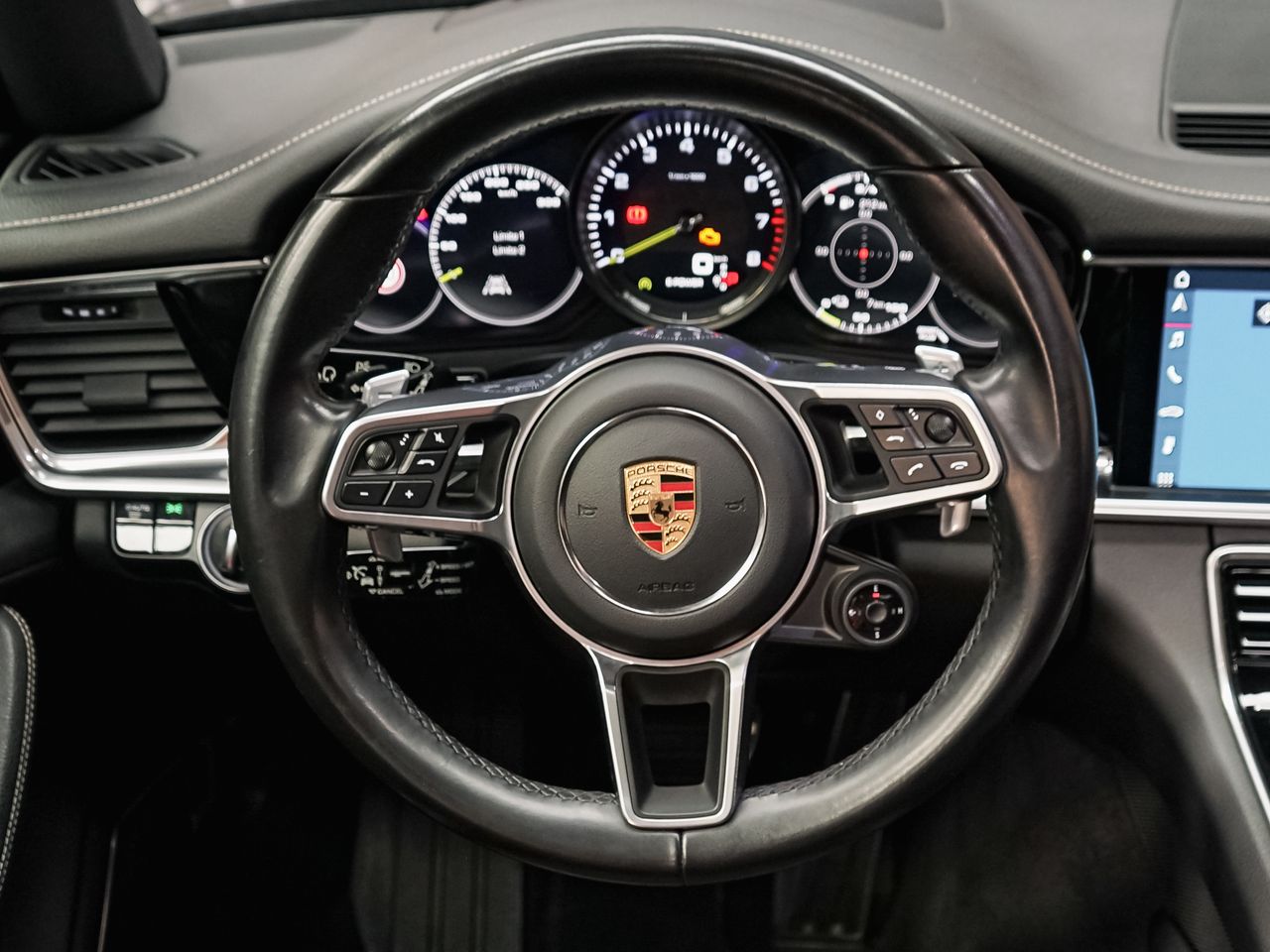 Foto Porsche Panamera 36