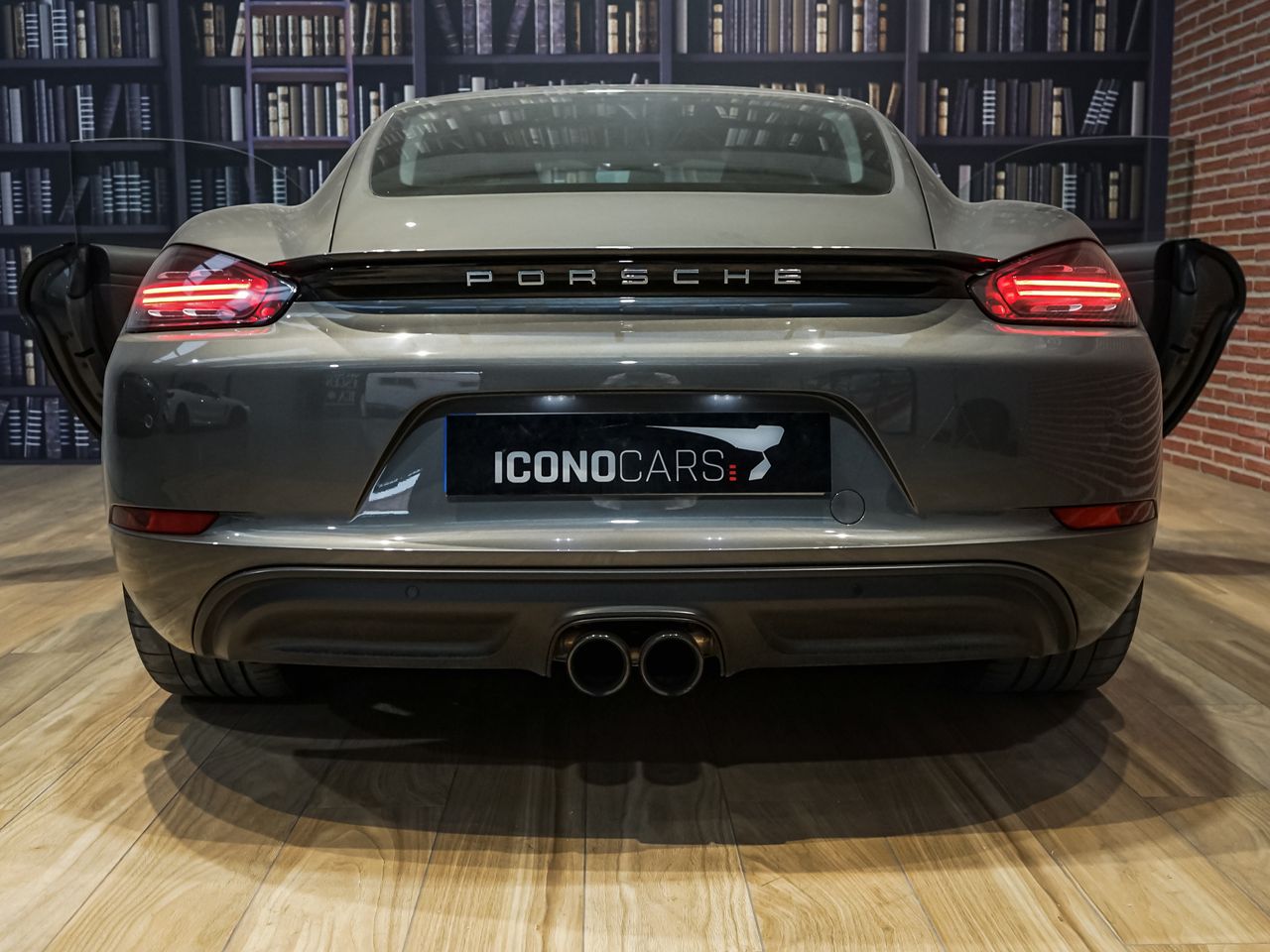 Foto Porsche 718 16