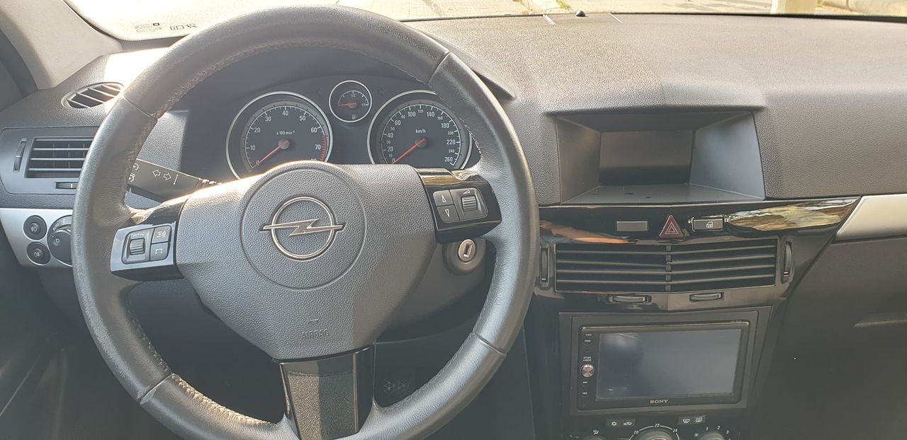 Foto Opel Astra 13