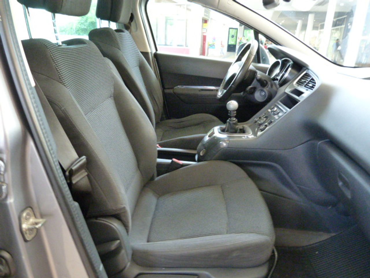 Foto Peugeot 5008 10